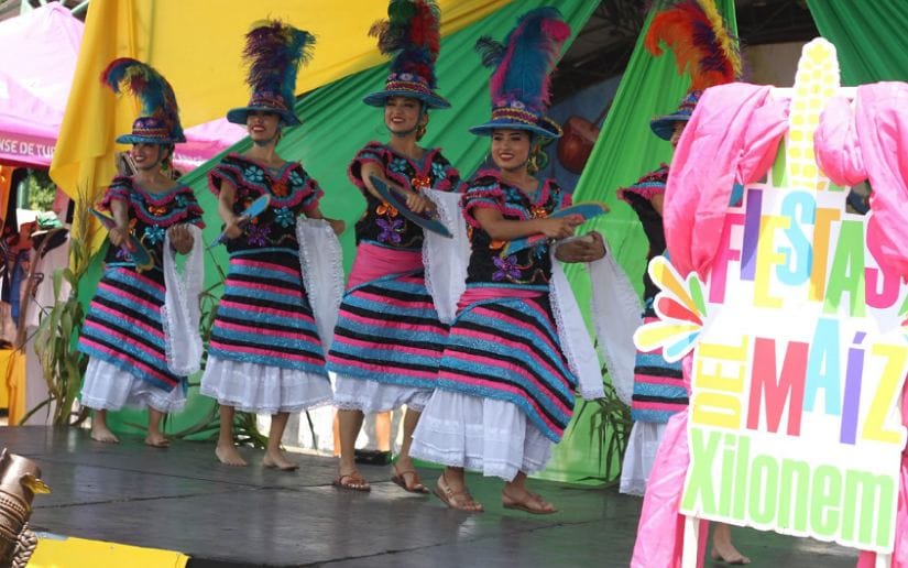 HUIPIL-(22)