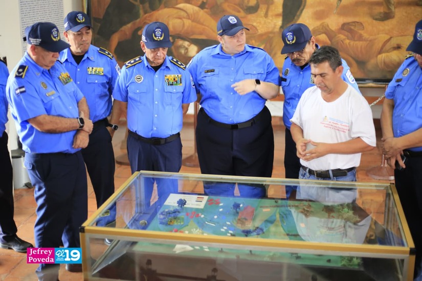 POLICIA-(24)