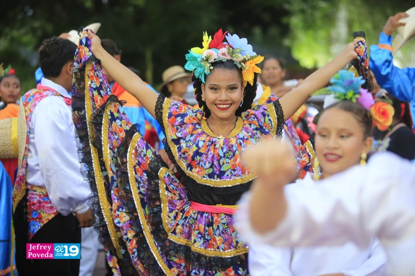Huipil--(11)
