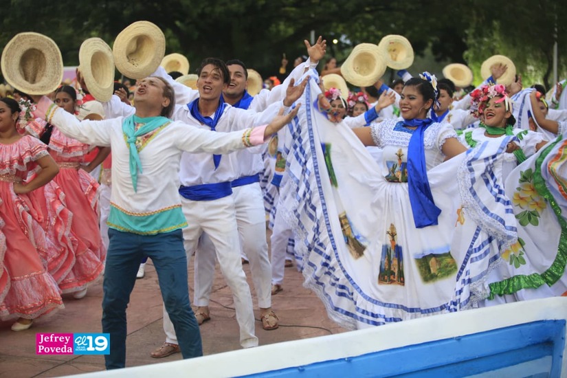 Huipil--(4)