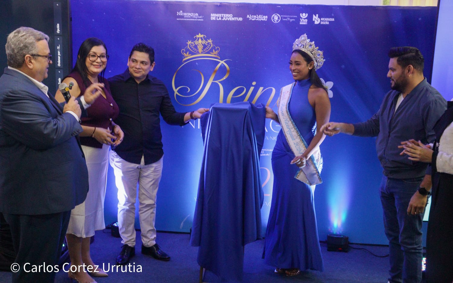 REINAS9