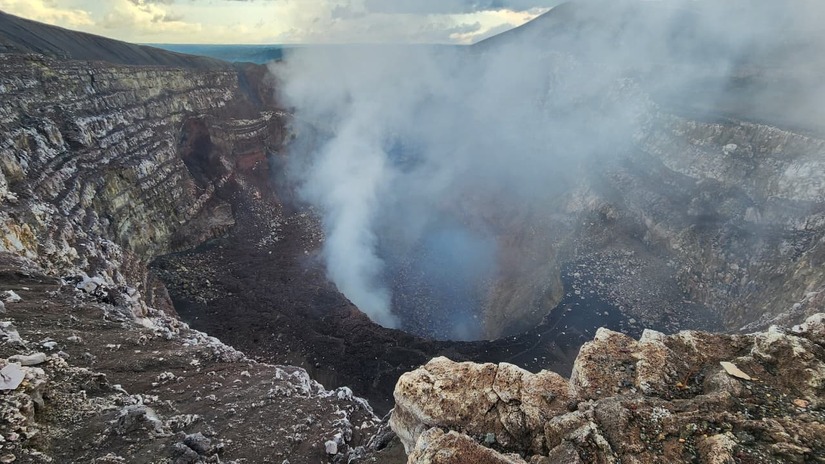 VOLCAN-(11)