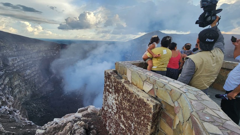 VOLCAN-(14)