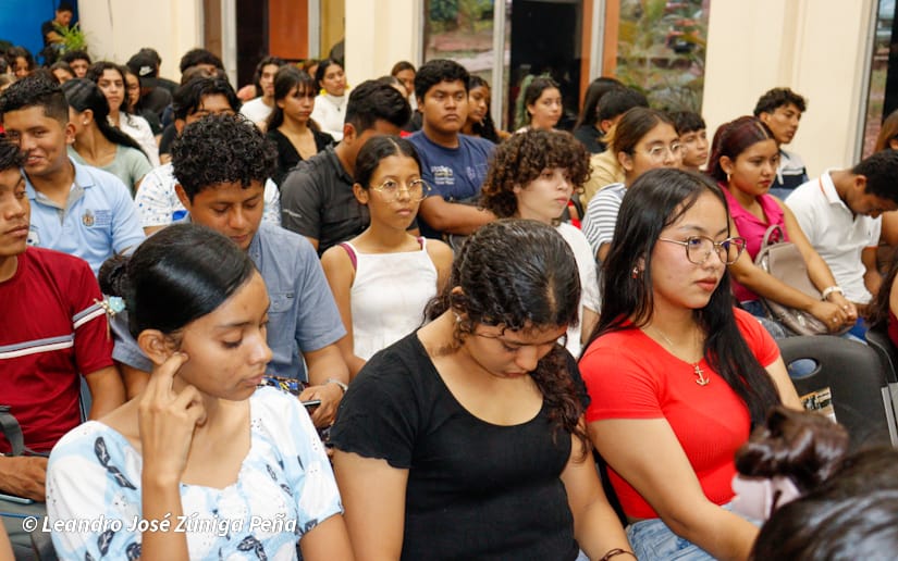 CHARLA9
