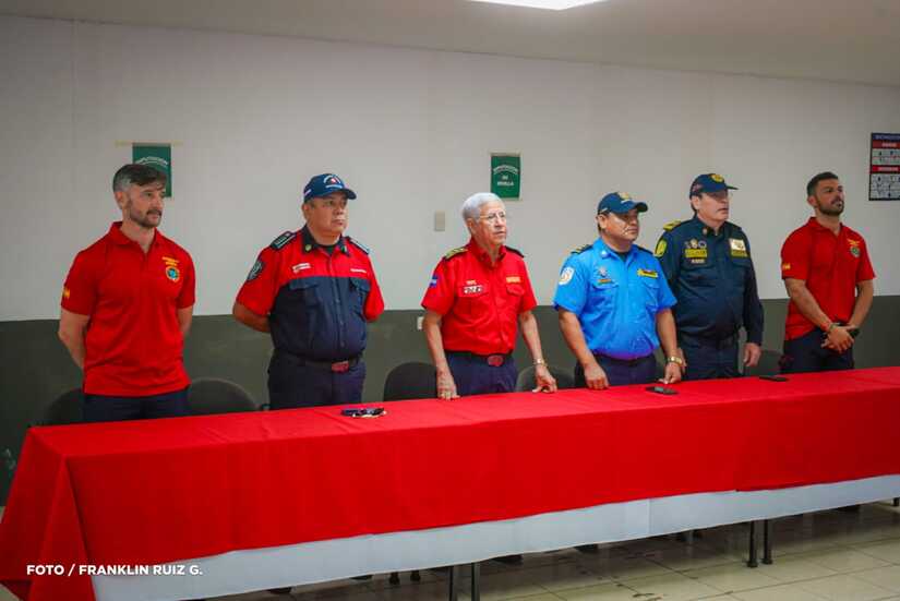 Bomberos-Unidos-6