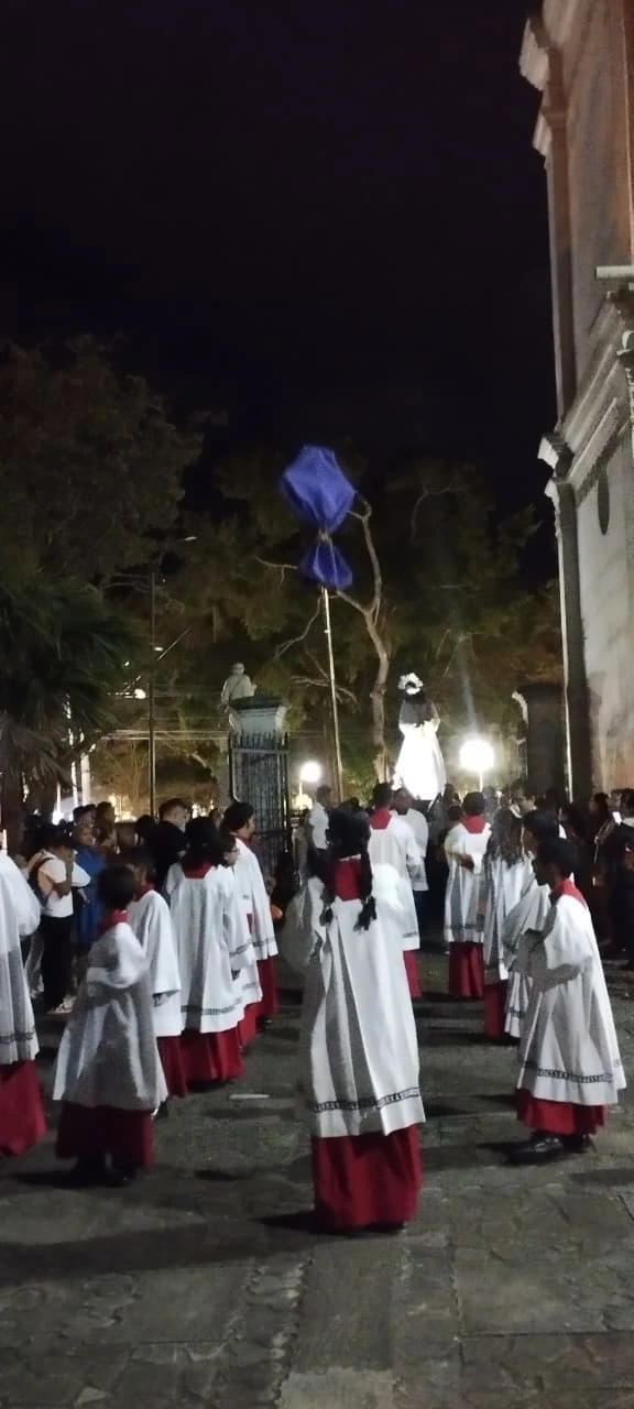 SILENCIO-(13)