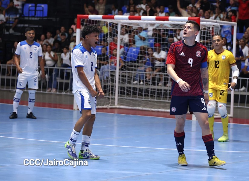Futsal--(11)