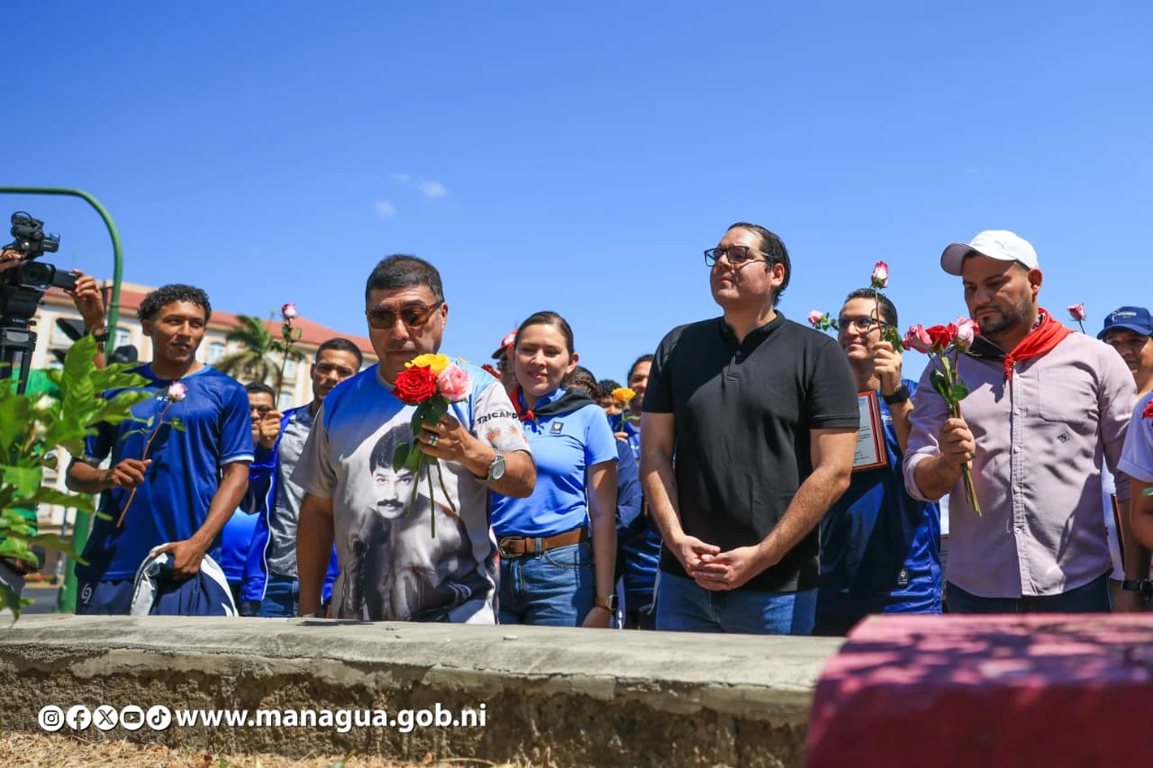 ALEXIS-(8)