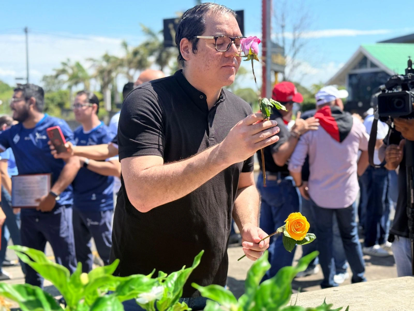 FLORES-(20)