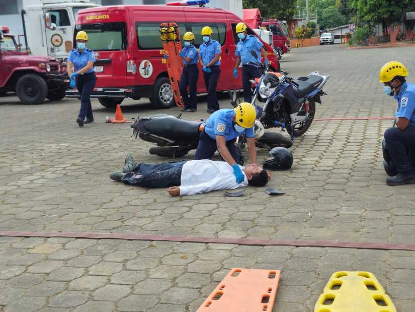 Bomberos-Unidos-12