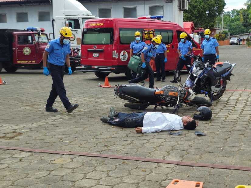 Bomberos-Unidos-13