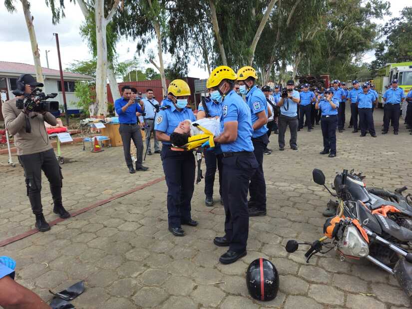 Bomberos-Unidos-2