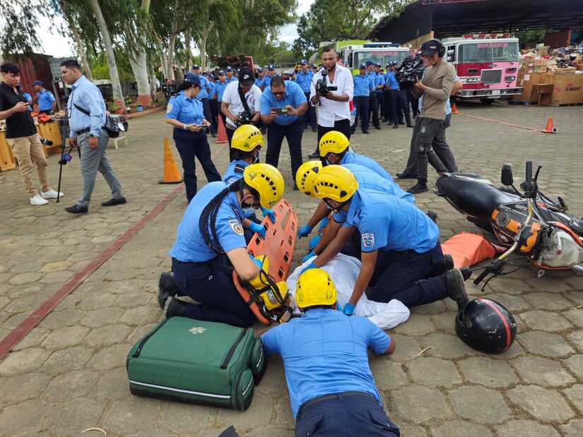 Bomberos-Unidos-6