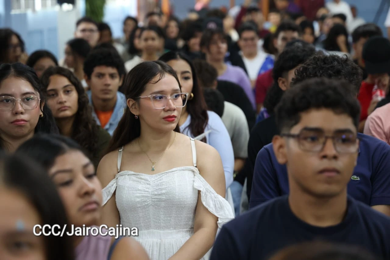 UNIVERSIDAD8