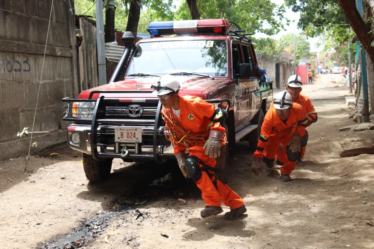 BOMBEROS2_2_11zon
