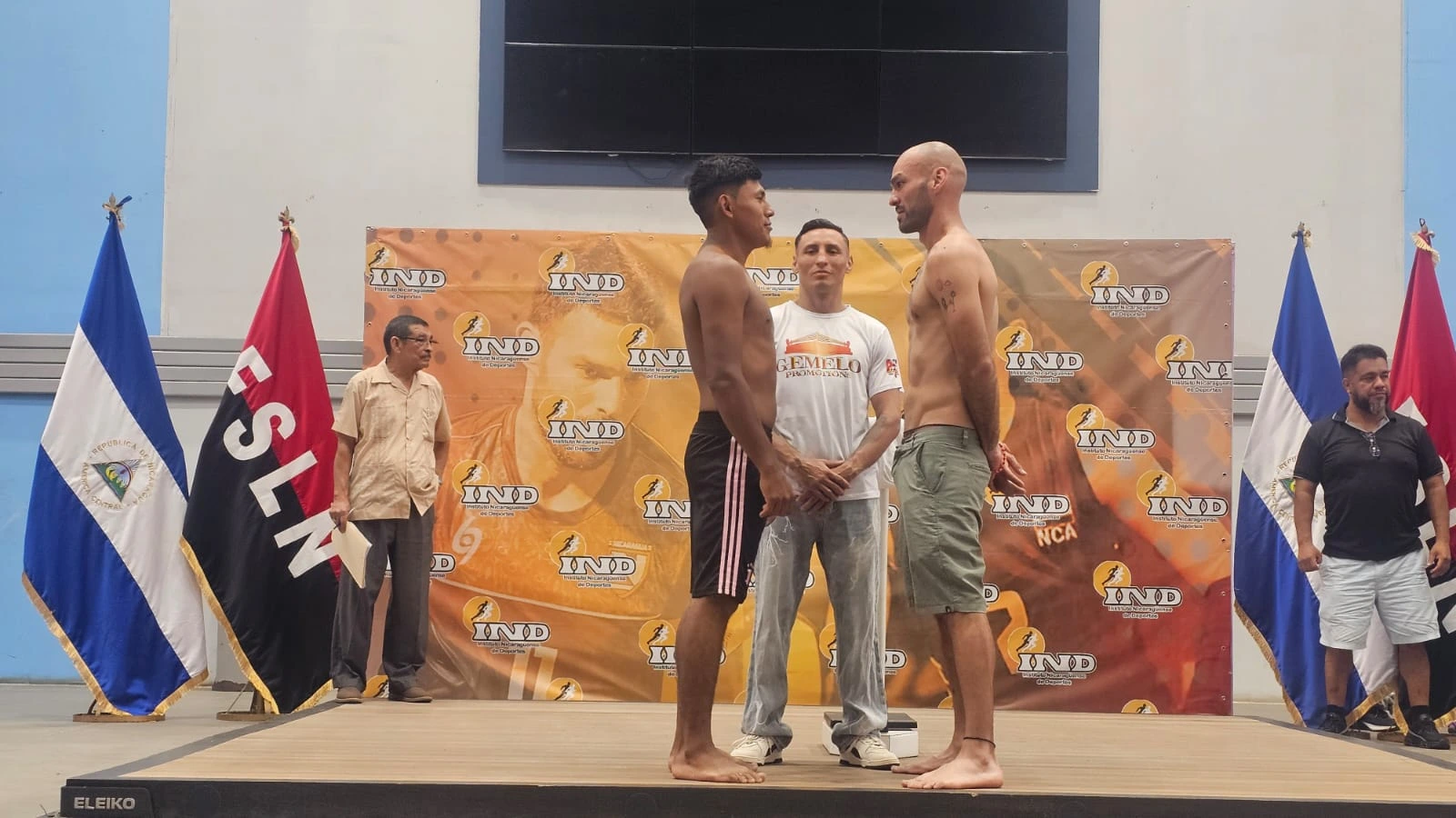 BOXEO8