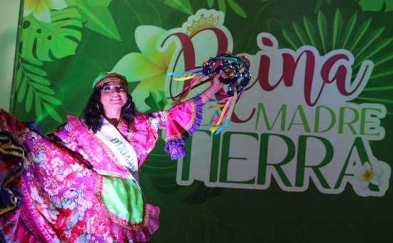 REINAS30