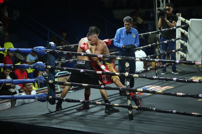 Boxeo--(42)