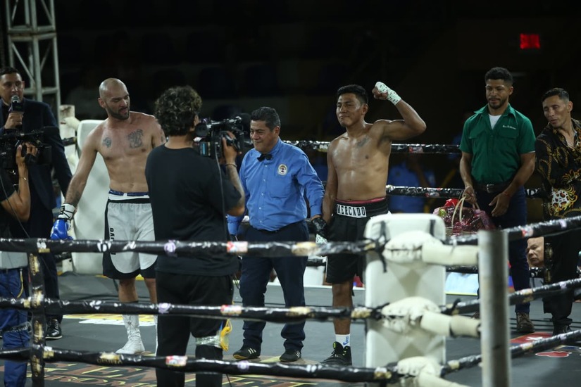 Boxeo--(77)