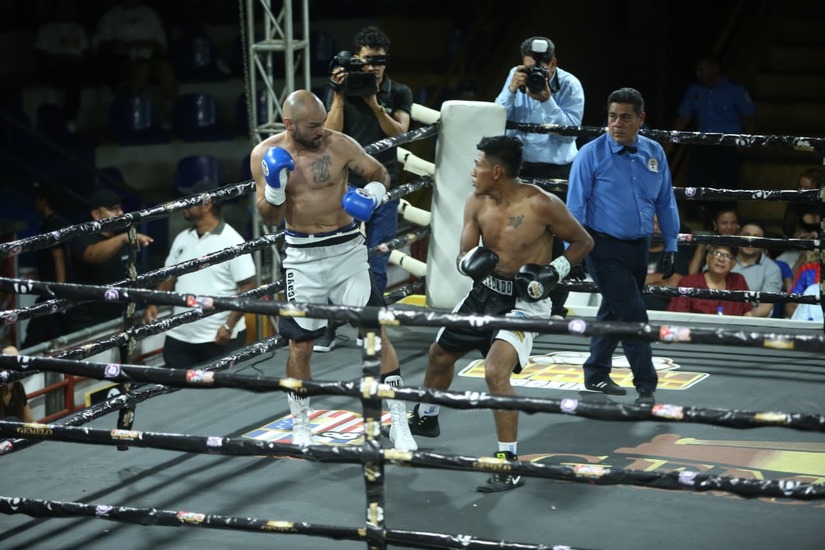 Boxeo--(82)