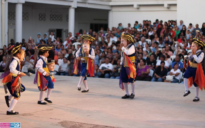 Festival--(16)