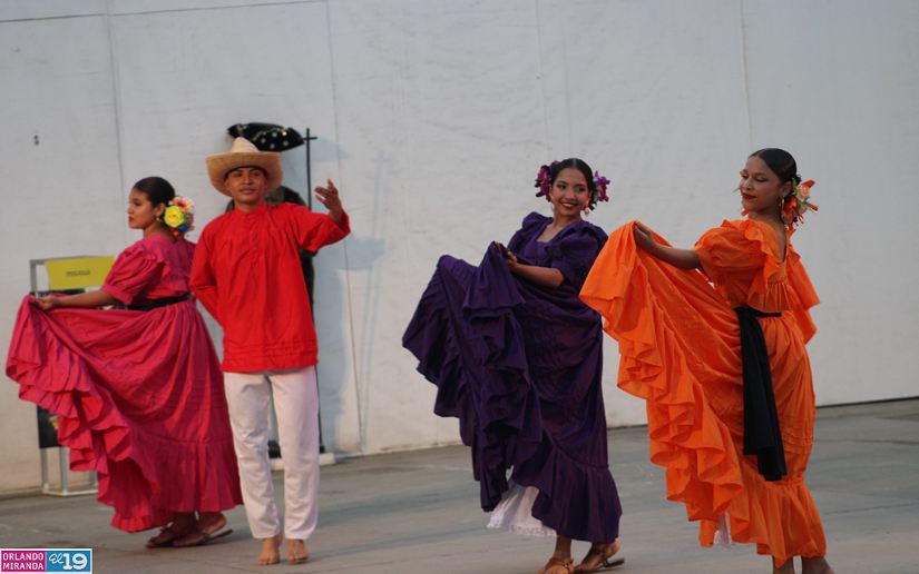 Festival--(9)
