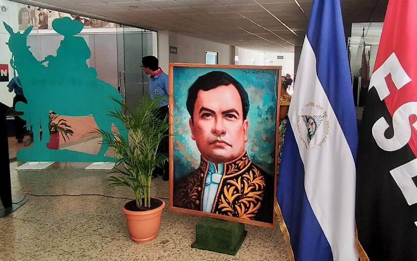 mint-pintandodario-2