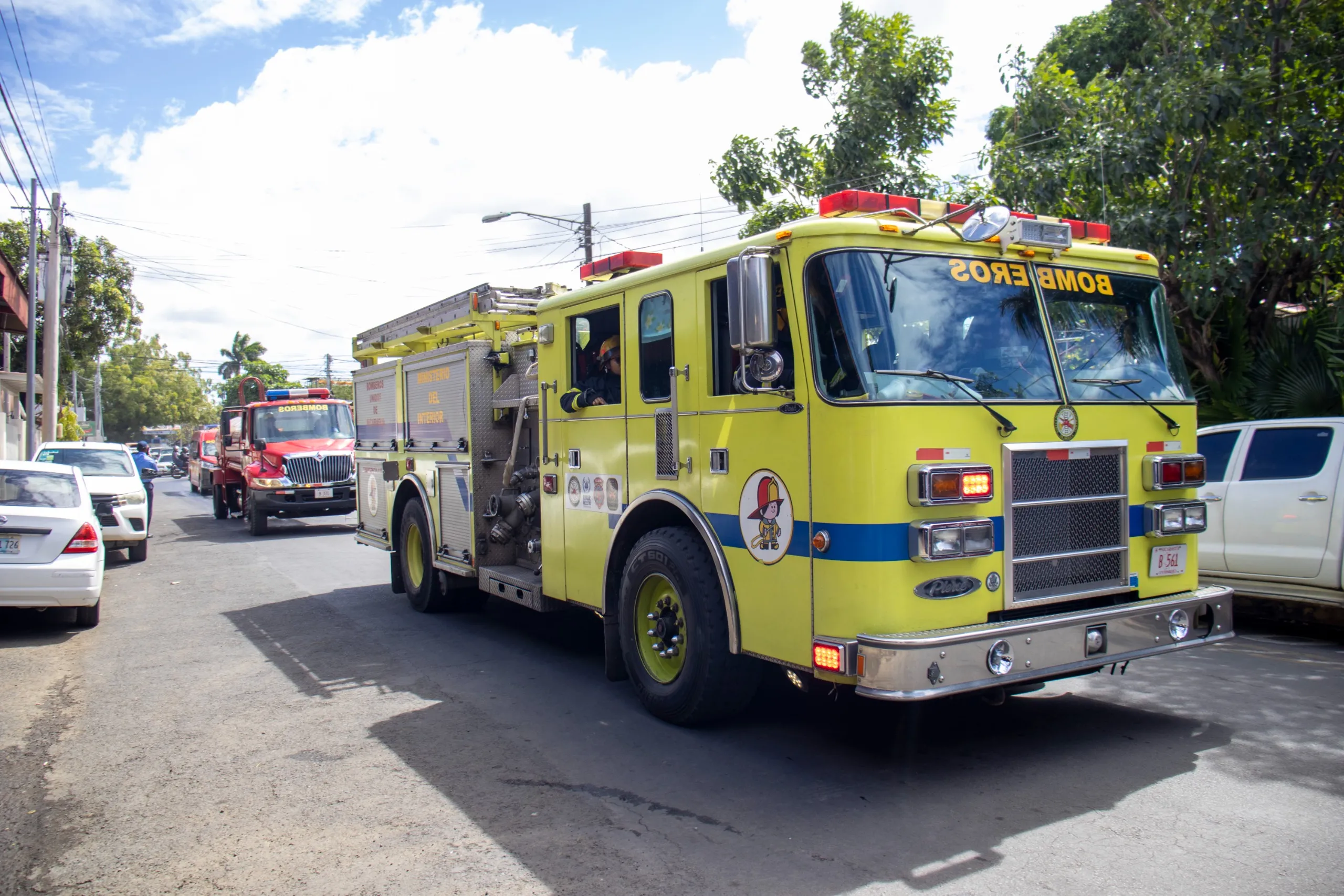 Linea-de-Emergencia-20_20_11zon