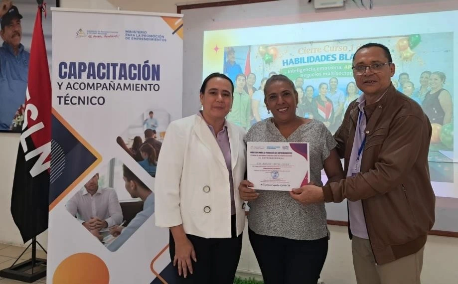 EMPRENDIMIENTOS23_22_11zon