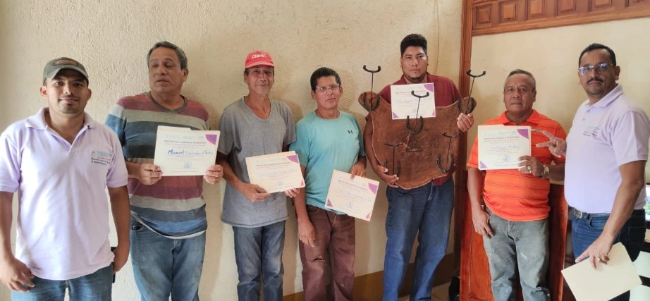 EMPRENDIMIENTOS5_10_11zon