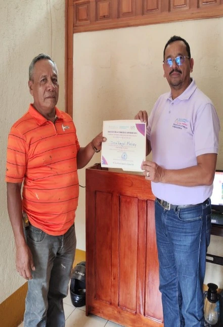 EMPRENDIMIENTOS7_12_11zon