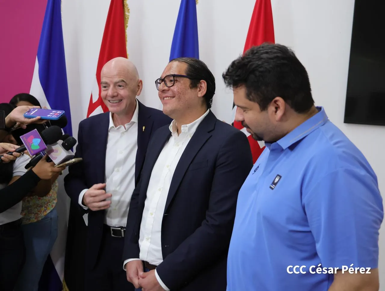 Presidente-FIFA--(24)_24_11zon