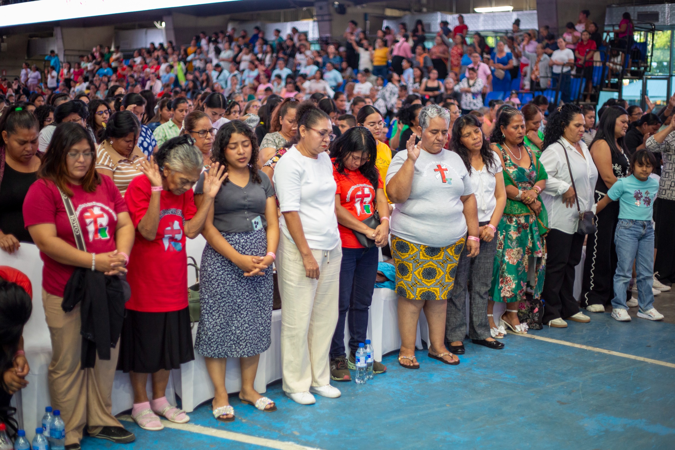 Mujeres-Cristianas--(7)