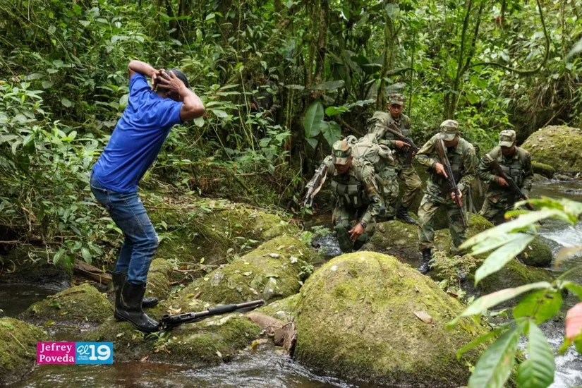 Ejercito-14_14_11zon