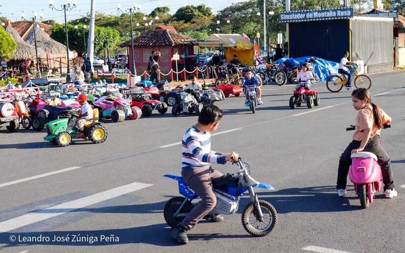 Salvador-Allende--(10)
