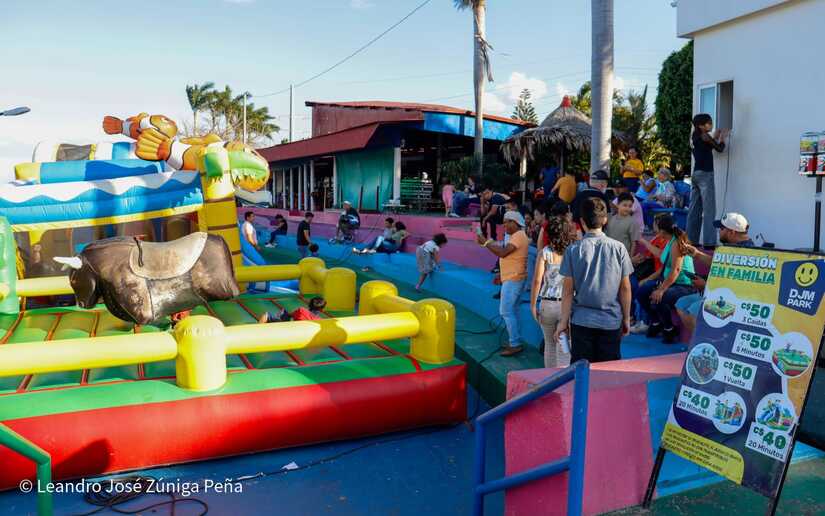 Salvador-Allende--(29)