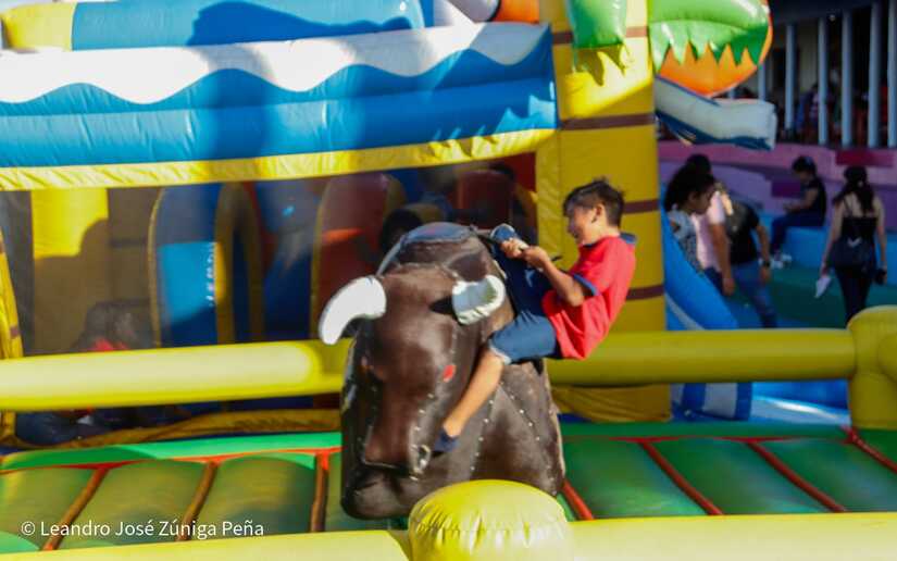 Salvador-Allende--(34)