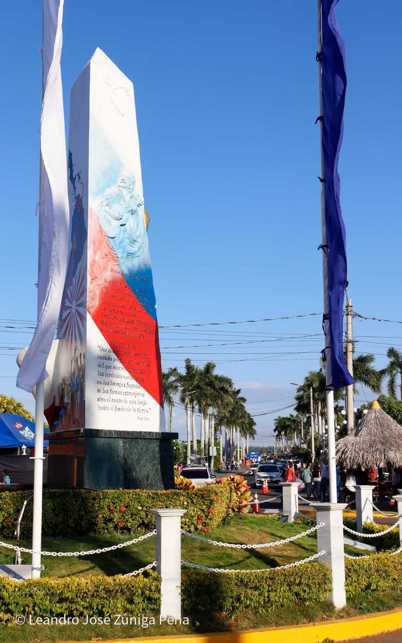 Salvador-Allende--(8)