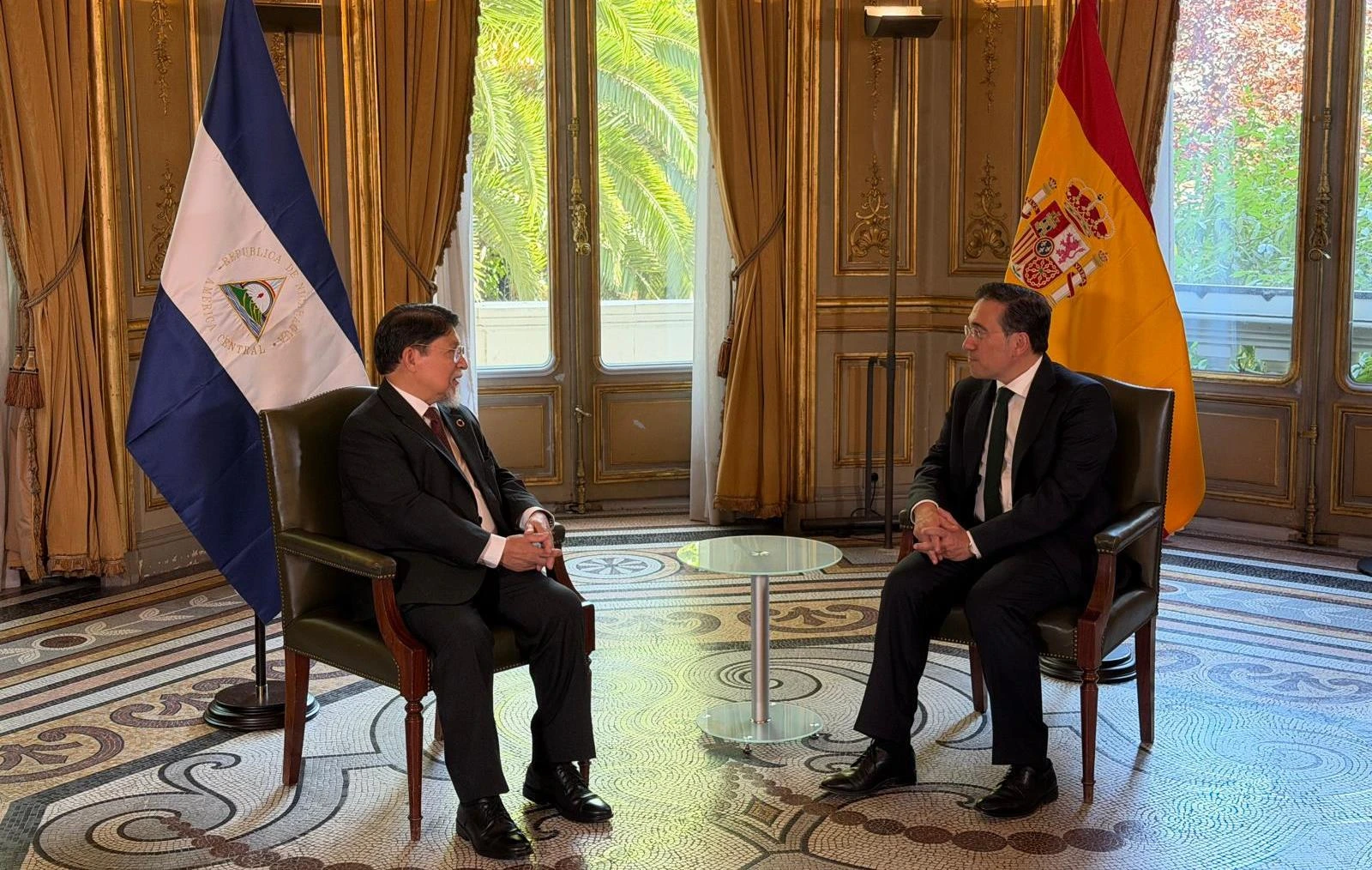 DIALOGO1
