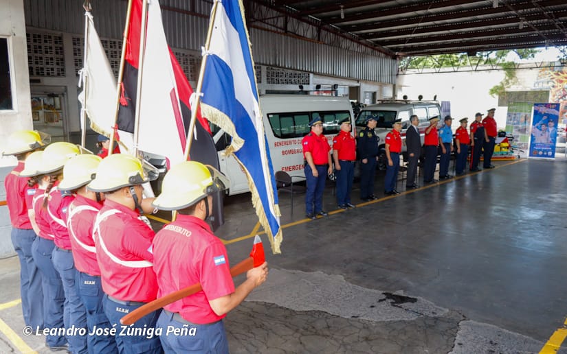 Bomberos--(36)