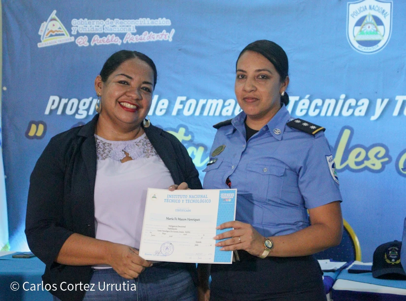 POLICIA14