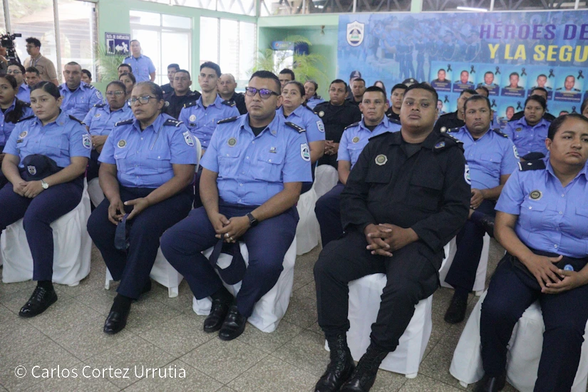 POLICIA4