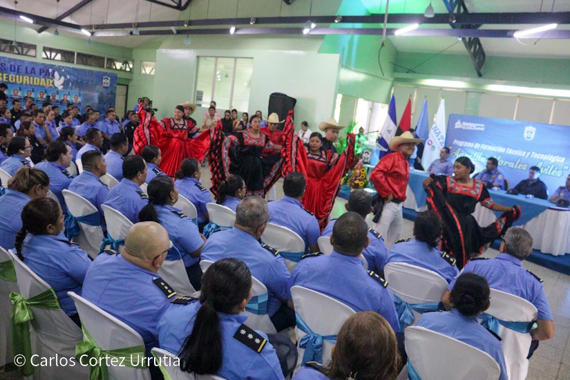 POLICIA8