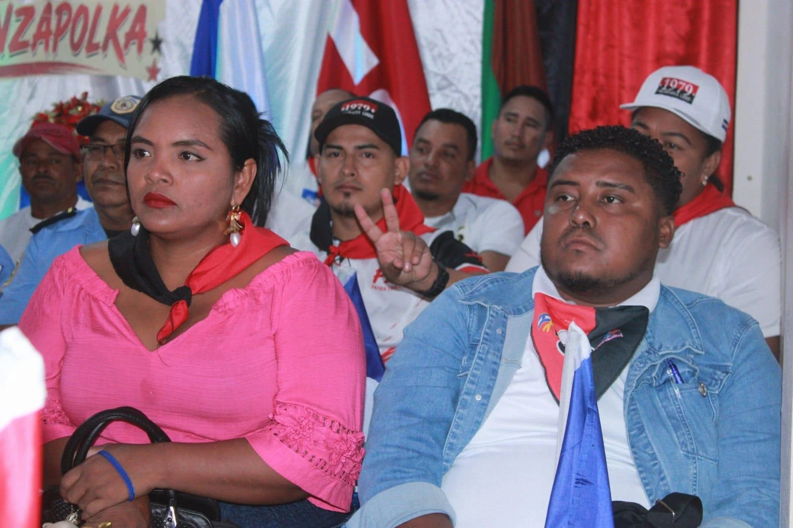 COMUNICADORES25
