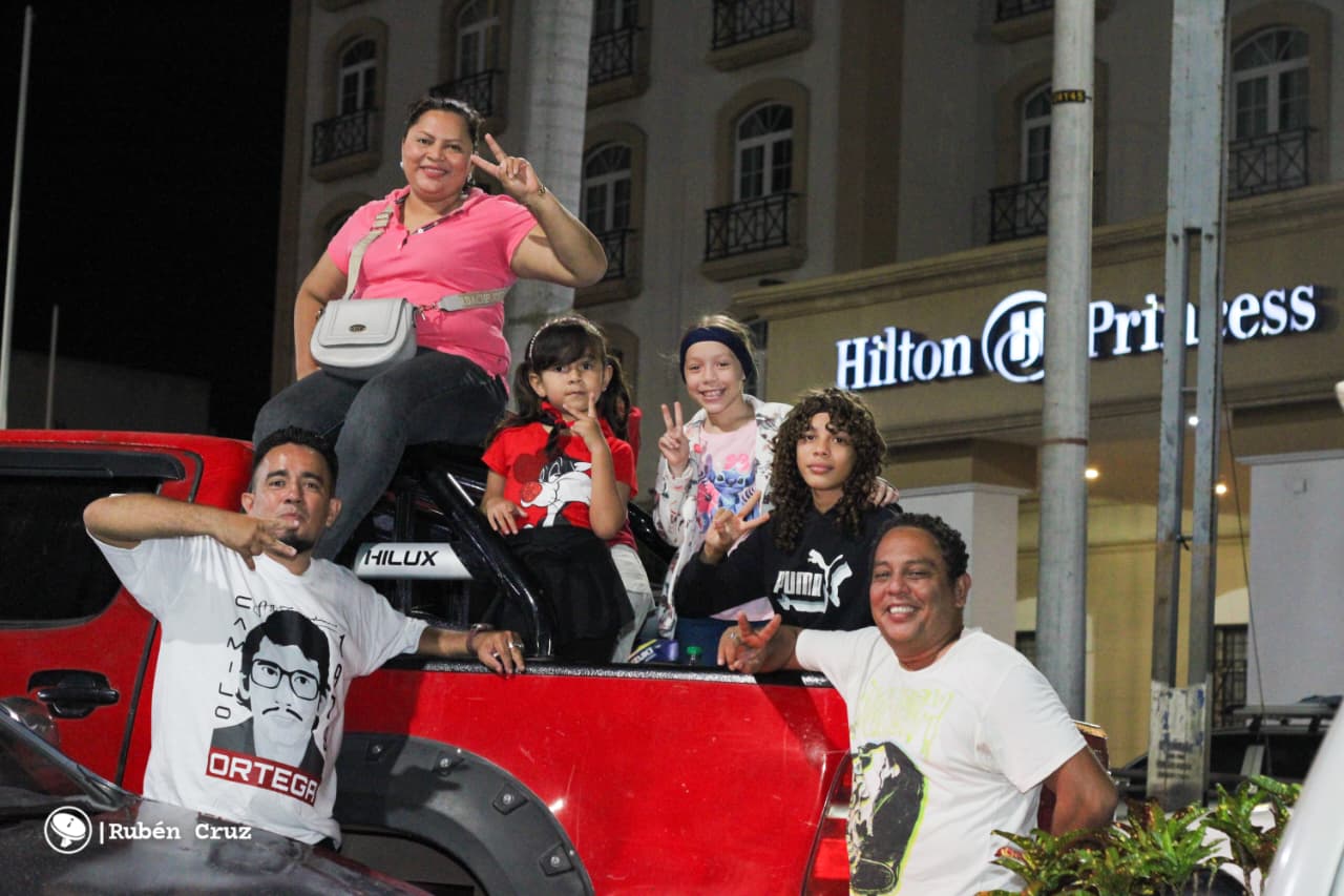 plaza-(4)