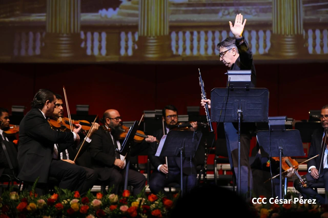 CAMERATA-(4)