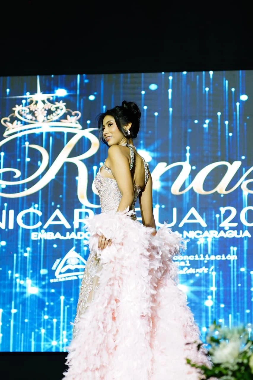 REINAS-(6)