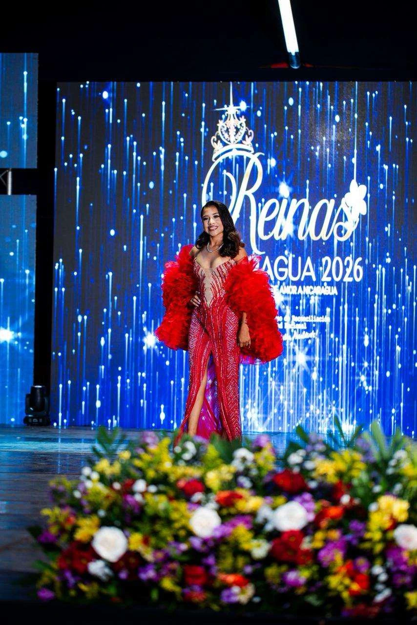 REINAS13