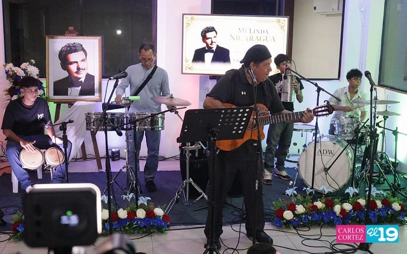 HOMENAJE2