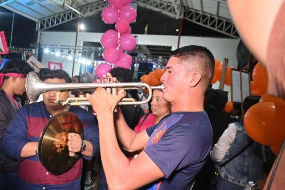 AMOR-(23)